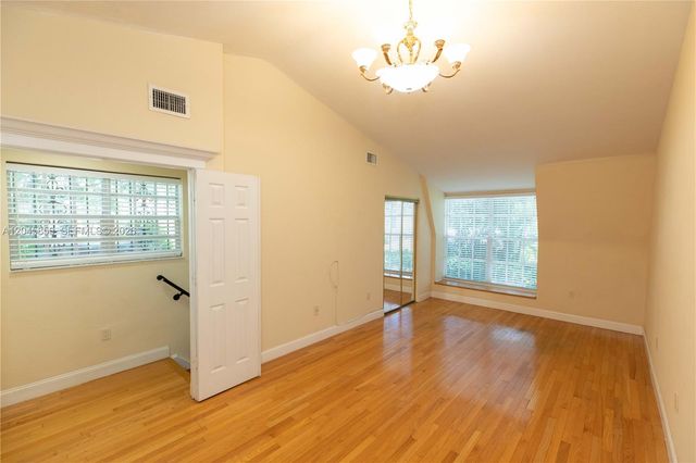 2945 Day Avenue 2953, Miami, FL 33133