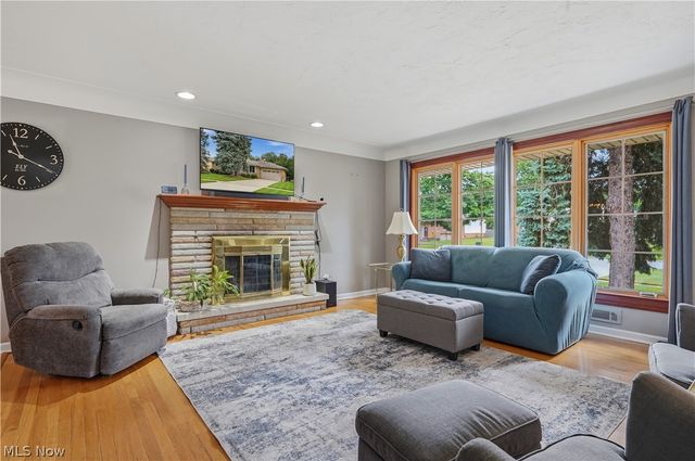 7068 Middlebrook Boulevard, Middleburg Heights, OH 44130
