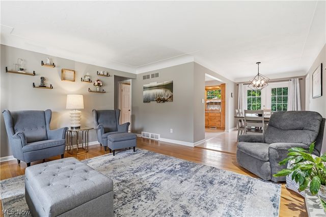 7068 Middlebrook Boulevard, Middleburg Heights, OH 44130