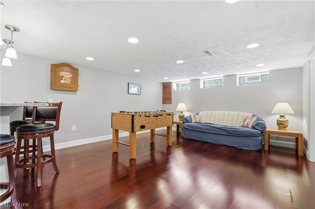 7068 Middlebrook Boulevard, Middleburg Heights, OH 44130