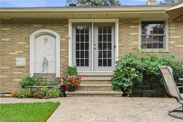 7068 Middlebrook Boulevard, Middleburg Heights, OH 44130