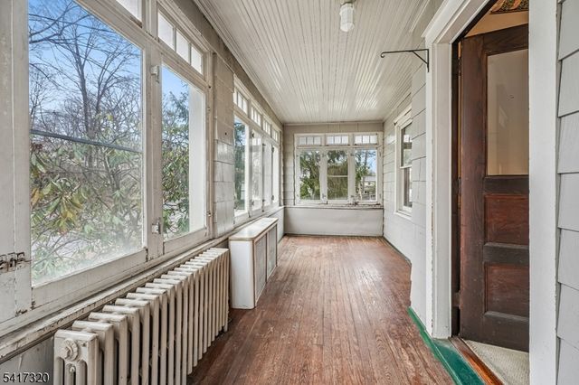 1 Baltusrol Pl, Summit City, NJ 07901