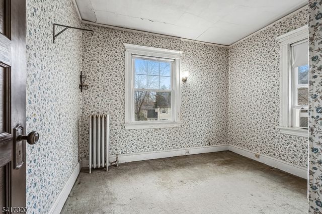 1 Baltusrol Pl, Summit City, NJ 07901