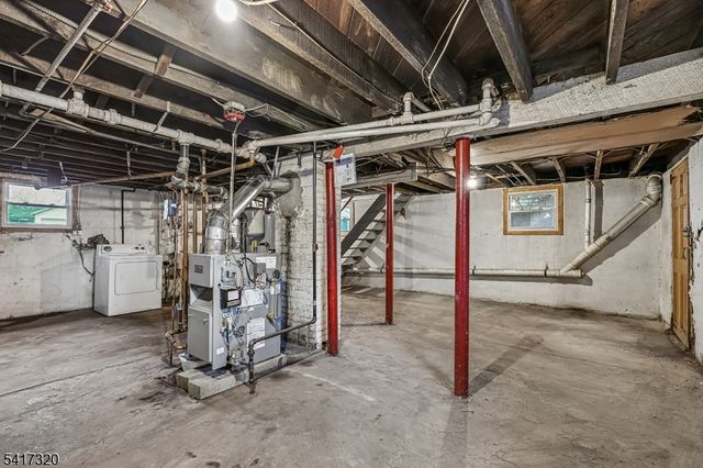 1 Baltusrol Pl, Summit City, NJ 07901