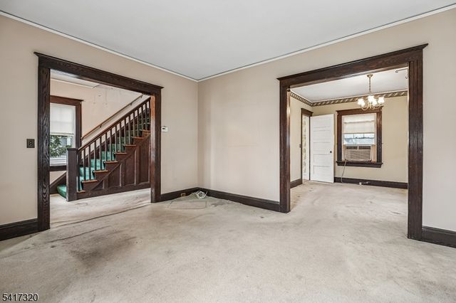 1 Baltusrol Pl, Summit City, NJ 07901