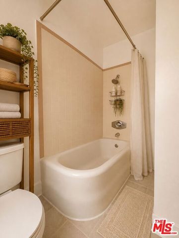 5942 Carlton Way, Los Angeles, CA 90028