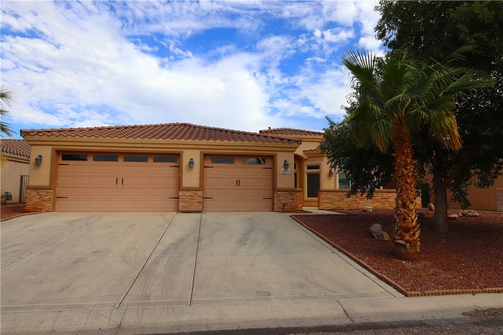 5570 S Integrity Lane, Fort Mohave, AZ 86426