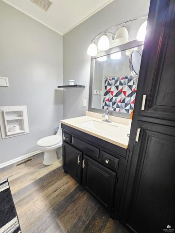 307 Arapahoe Court, Junction City, KS 66441