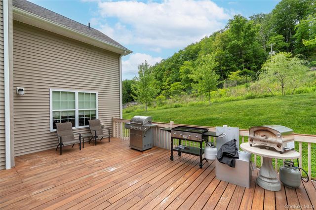 38 Dogwood Road, Hopewell Junction, NY 12533