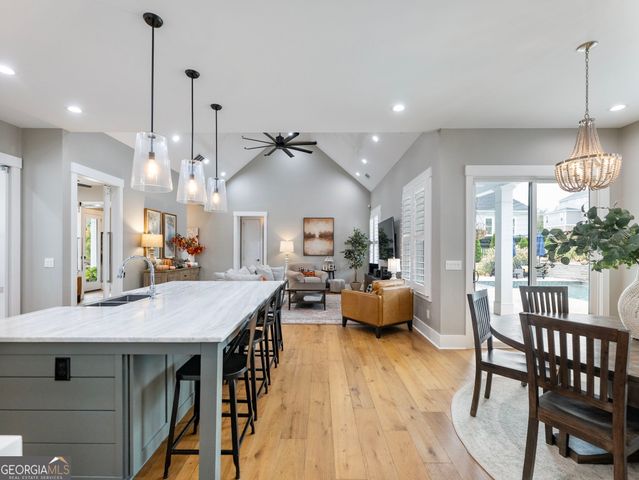 5634 Autumn Flame Drive, Braselton, GA 30517