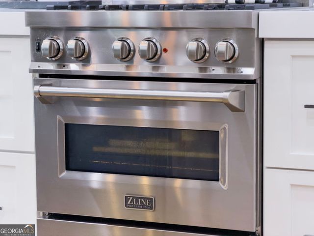 5634 Autumn Flame Drive, Braselton, GA 30517