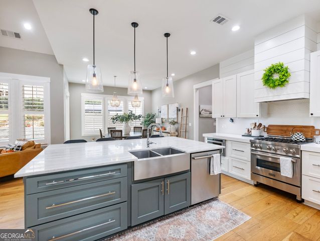 5634 Autumn Flame Drive, Braselton, GA 30517