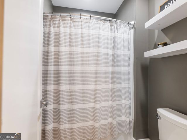 5634 Autumn Flame Drive, Braselton, GA 30517