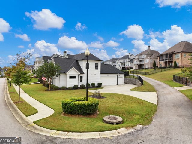 5634 Autumn Flame Drive, Braselton, GA 30517