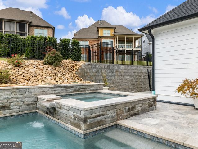 5634 Autumn Flame Drive, Braselton, GA 30517