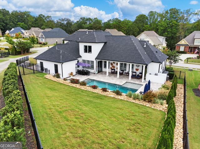 5634 Autumn Flame Drive, Braselton, GA 30517