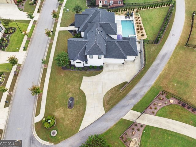 5634 Autumn Flame Drive, Braselton, GA 30517