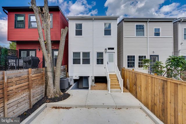 1323 CHILDRESS ST NE, Washington, DC 20002