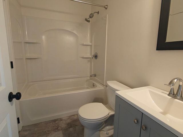 66 Highwood Drive 66, Franklin, MA 02038