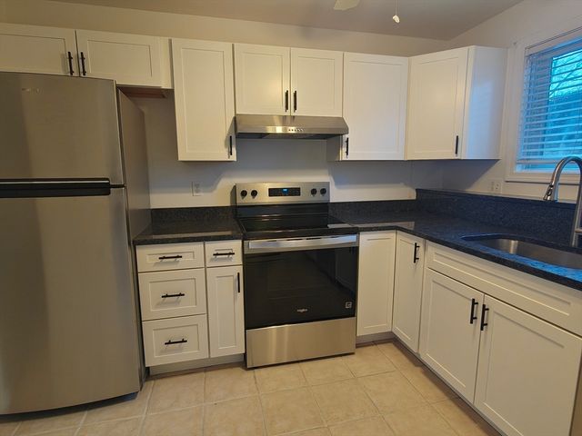 66 Highwood Drive 66, Franklin, MA 02038