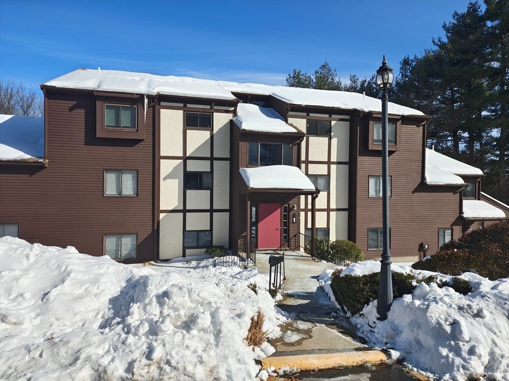 66 Highwood Drive 66, Franklin, MA 02038