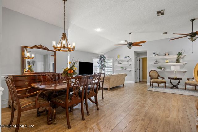 1966 N LAKESHORE Drive, Fleming Island, FL 32003