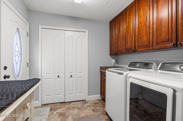 1966 N LAKESHORE Drive, Fleming Island, FL 32003