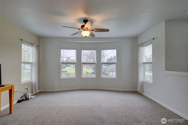 3196 Hawks Prairie Road, Oak Harbor, WA 98277