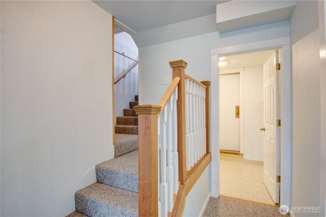 3196 Hawks Prairie Road, Oak Harbor, WA 98277