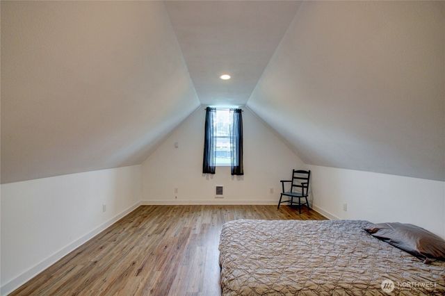 3196 Hawks Prairie Road, Oak Harbor, WA 98277