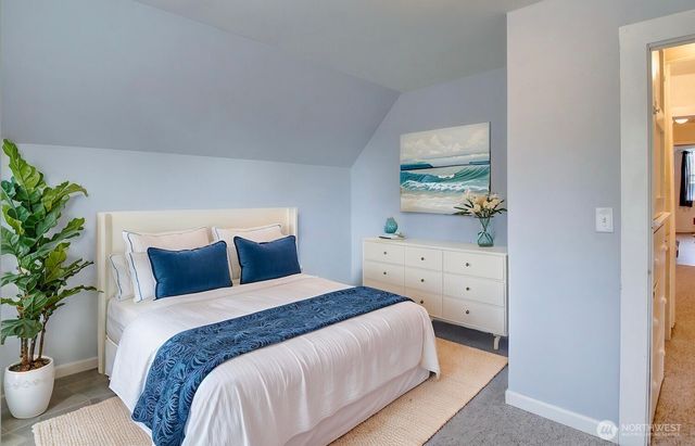 3196 Hawks Prairie Road, Oak Harbor, WA 98277