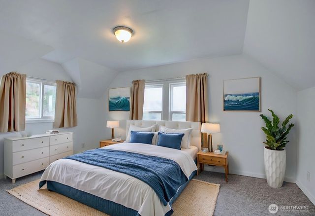 3196 Hawks Prairie Road, Oak Harbor, WA 98277