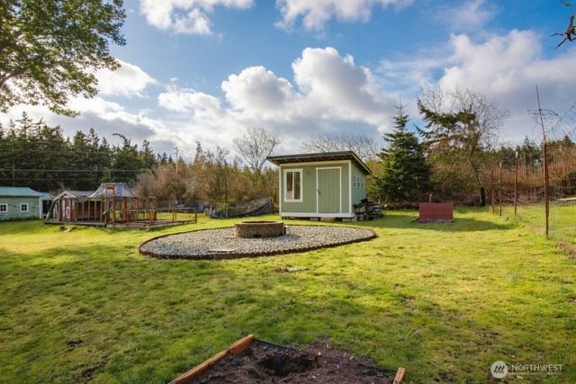 3196 Hawks Prairie Road, Oak Harbor, WA 98277