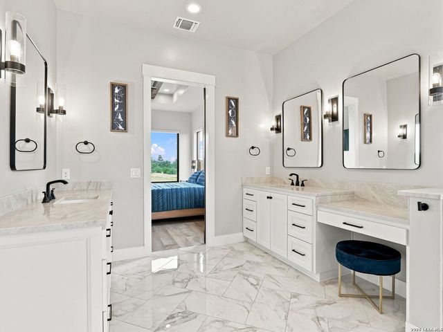 2116 SENORA RDG, Canyon Lake, TX 78133