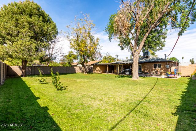 4101 E EDGEMONT Avenue, Phoenix, AZ 85008