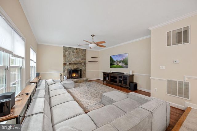 6174 TREYWOOD LN, Manassas, VA 20112