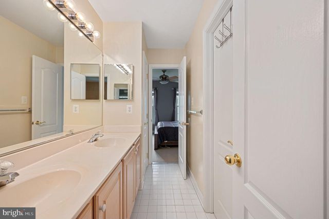 6174 TREYWOOD LN, Manassas, VA 20112