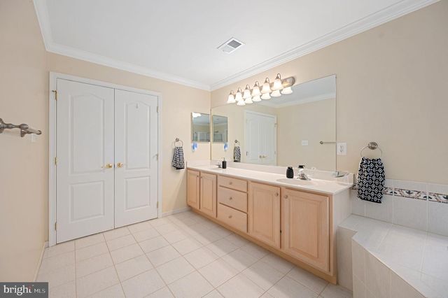 6174 TREYWOOD LN, Manassas, VA 20112