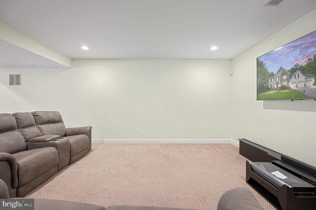 6174 TREYWOOD LN, Manassas, VA 20112