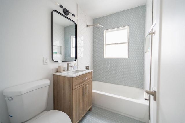 1452 56 Missouri Street, San Diego, CA 92109