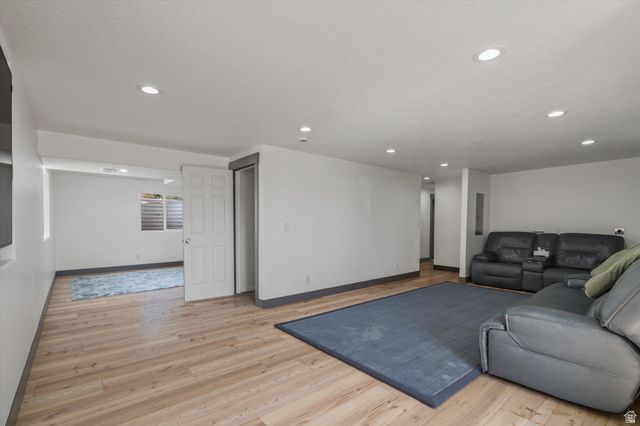 354 N 30 W, Kaysville, UT 84037