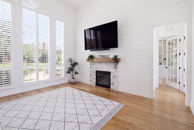 5103 Lincolnshire Court, Dallas, TX 75287