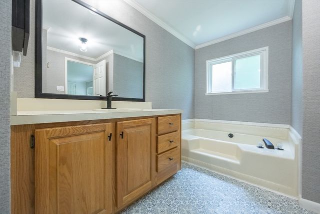 27 Fir, Rockland, MA 02370