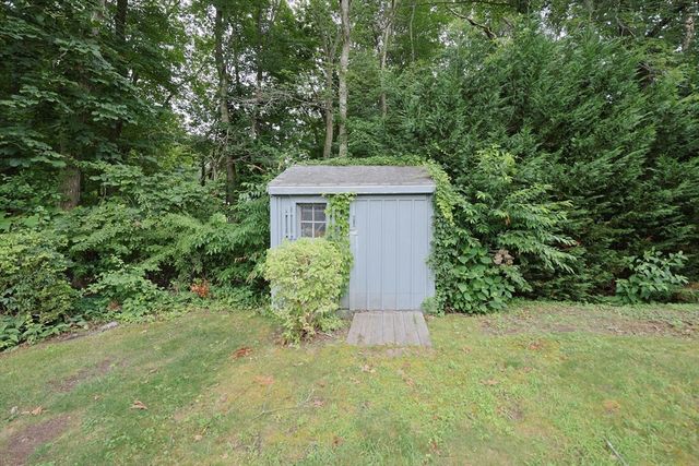 27 Fir, Rockland, MA 02370