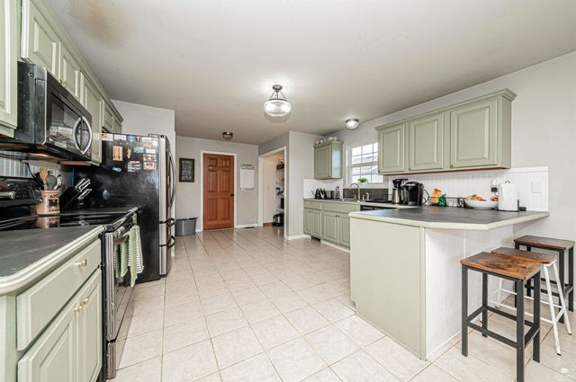 4044 Bald Eagle Drive, Manhattan, KS 66502