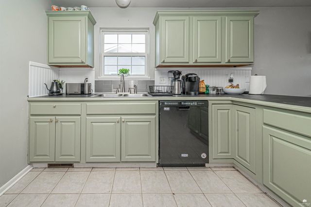 4044 Bald Eagle Drive, Manhattan, KS 66502