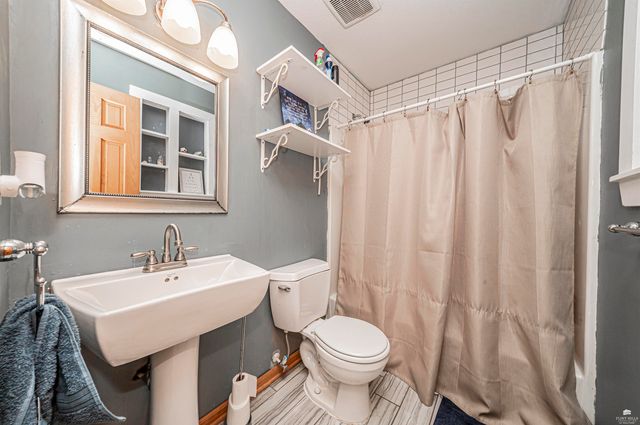 4044 Bald Eagle Drive, Manhattan, KS 66502