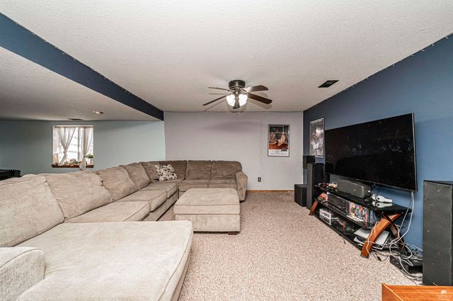 4044 Bald Eagle Drive, Manhattan, KS 66502