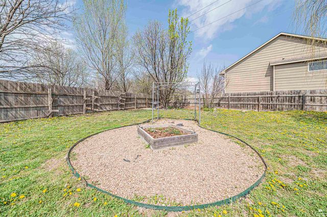 4044 Bald Eagle Drive, Manhattan, KS 66502