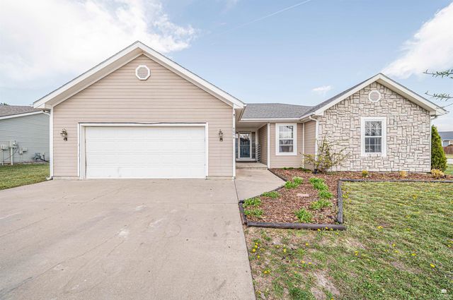 4044 Bald Eagle Drive, Manhattan, KS 66502